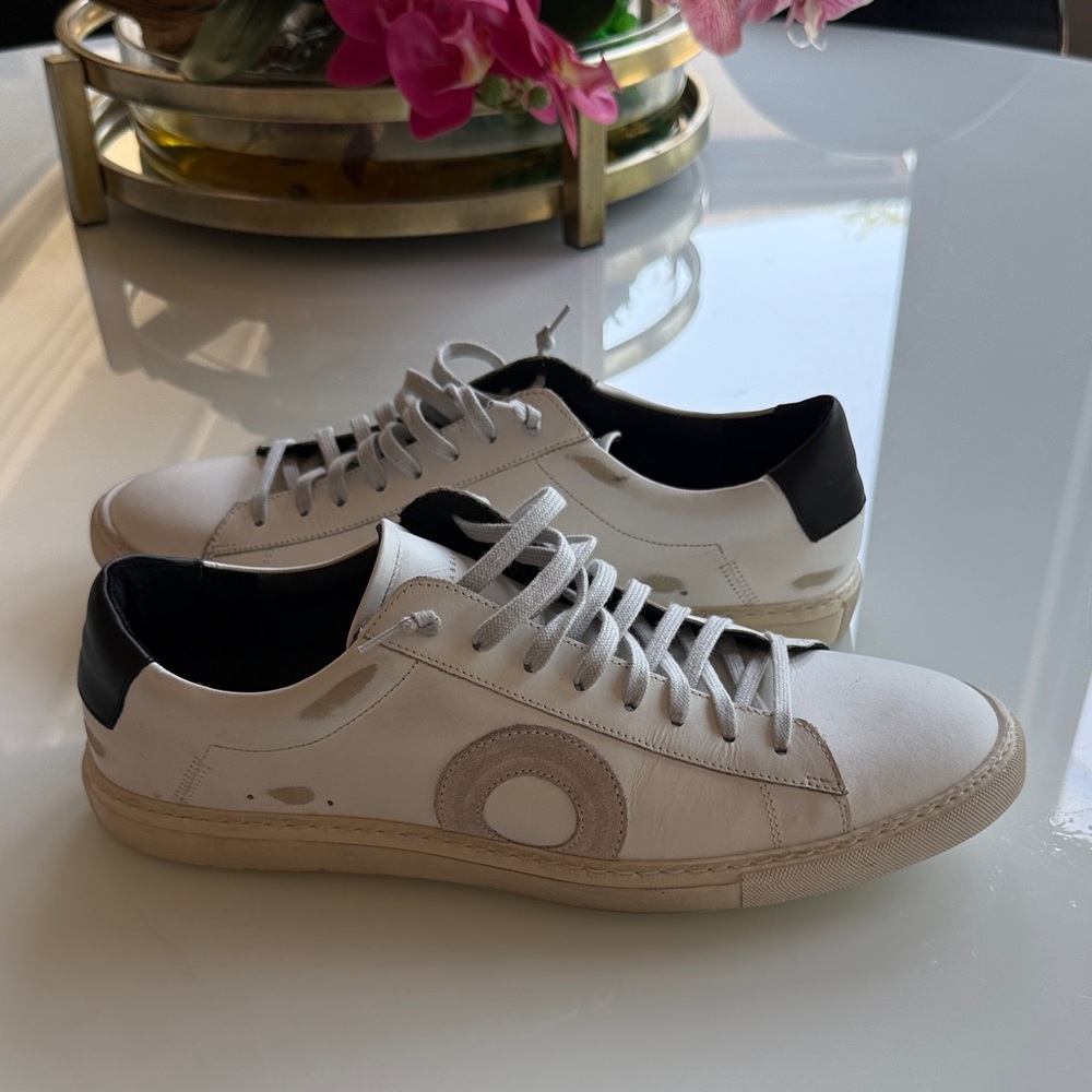 OLIVER CABELL MADE IN 🇮🇹 low 1 White Leather Lace-Up Sneakers with Black Accent